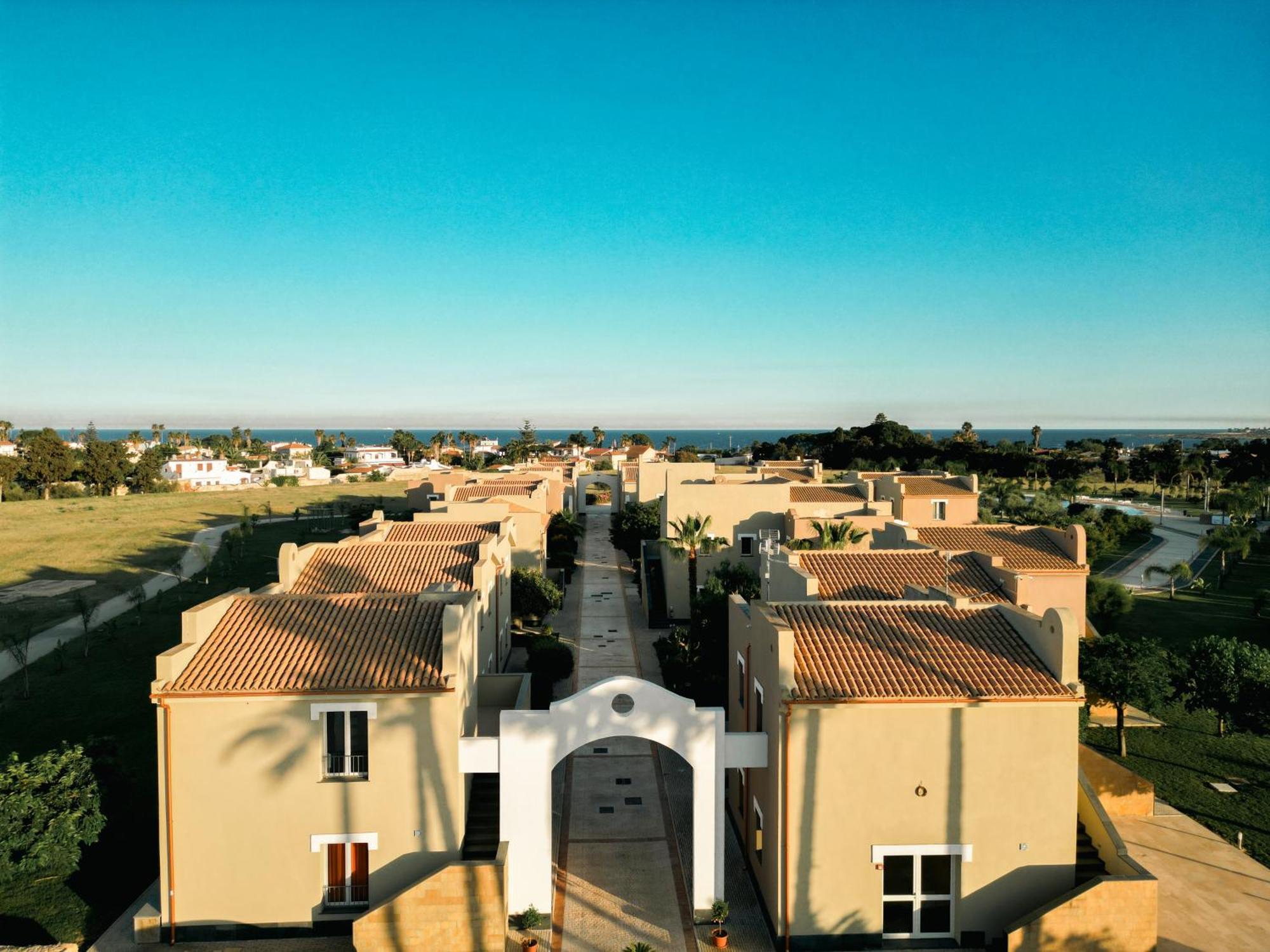 Residence Archimede ファヌザ エクステリア 写真