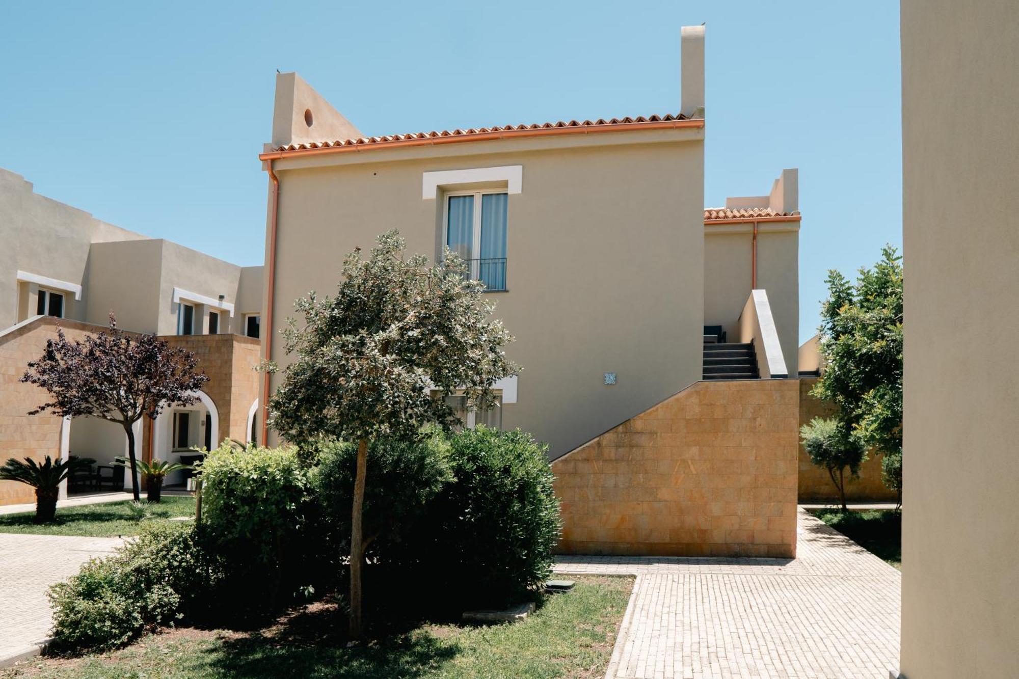 Residence Archimede ファヌザ エクステリア 写真