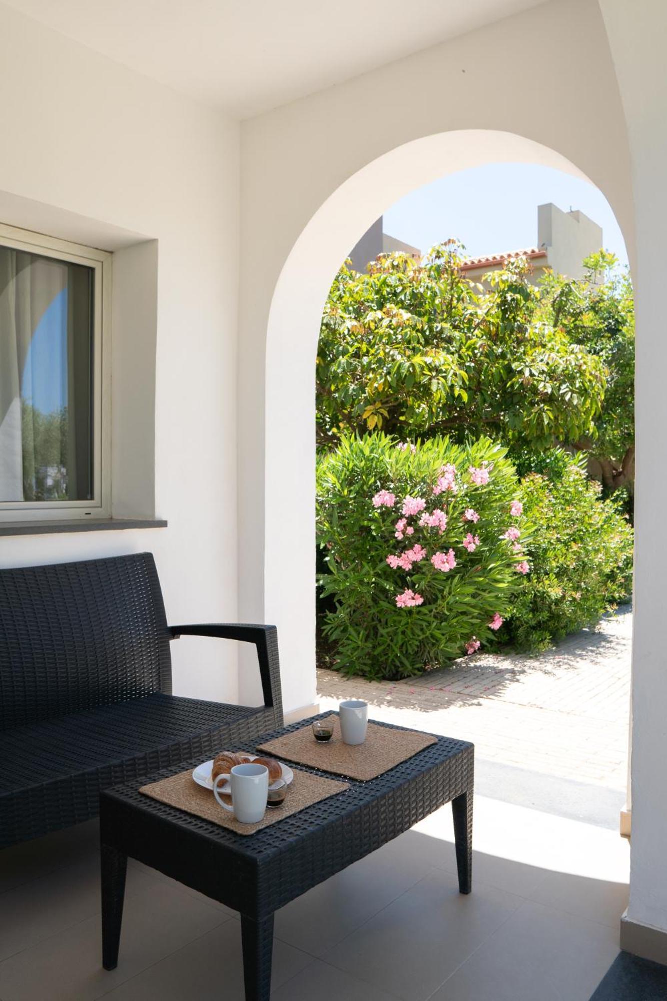 Residence Archimede ファヌザ エクステリア 写真